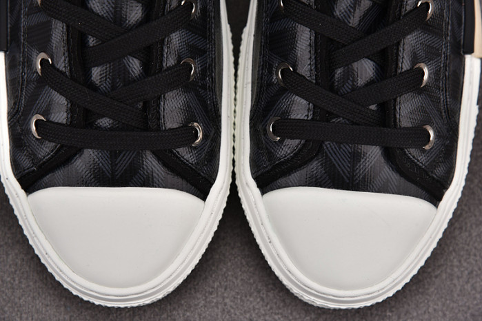 b23 oblique high top sneakers t00480h076