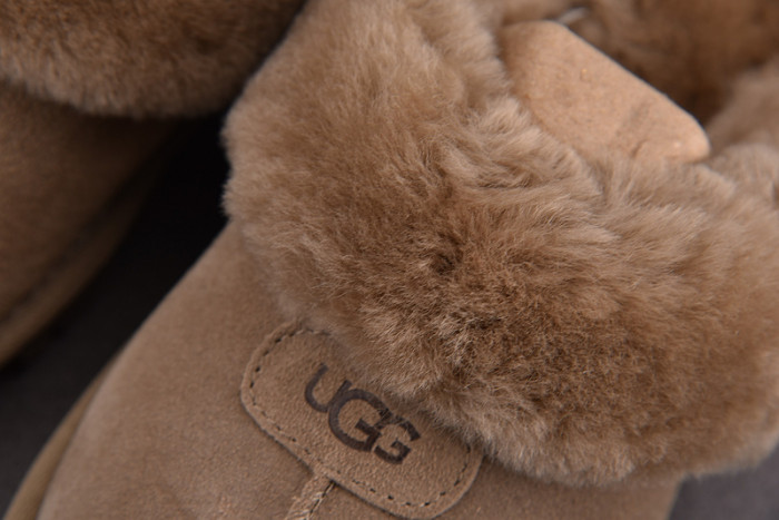 UGG SANDALS 5