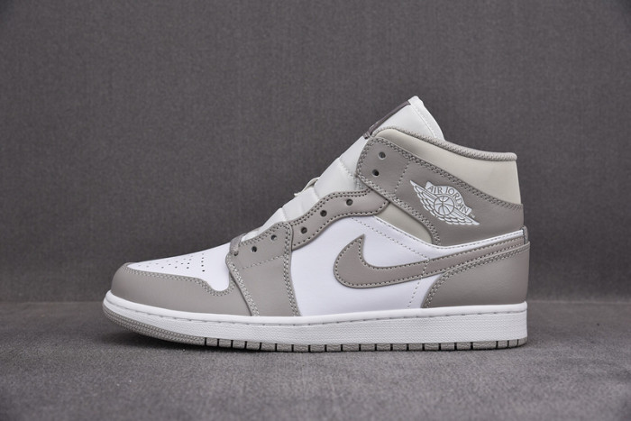 air jordan 1 mid ''light bone'' 554724-082