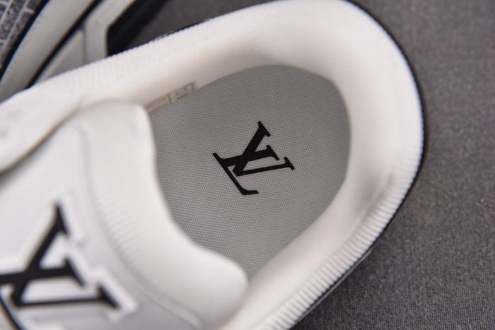 l&v snekaers l0000119