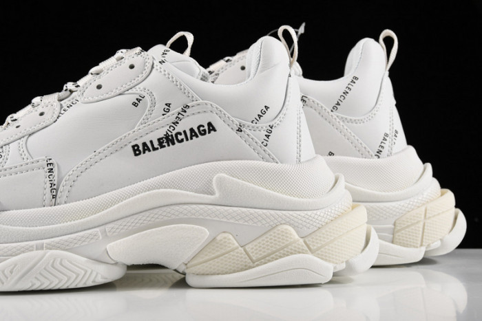 triples trainer sneakers letters 2000016