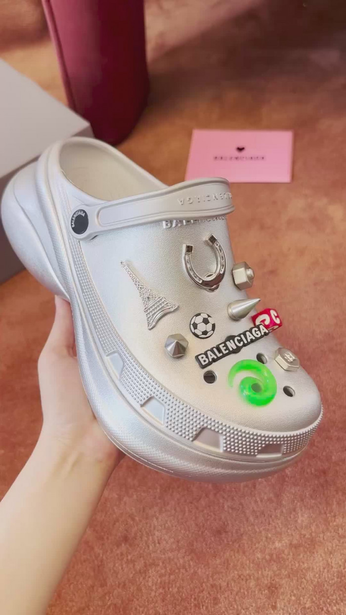 balenciag* Cr*0*s 55