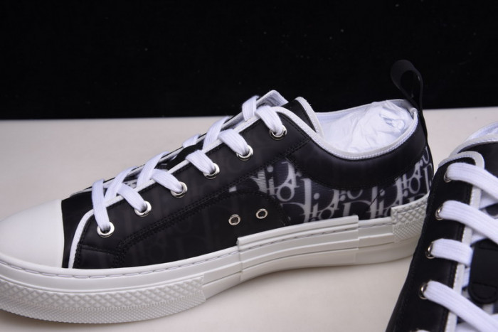 b23 oblique low black white sneakers t00480h051