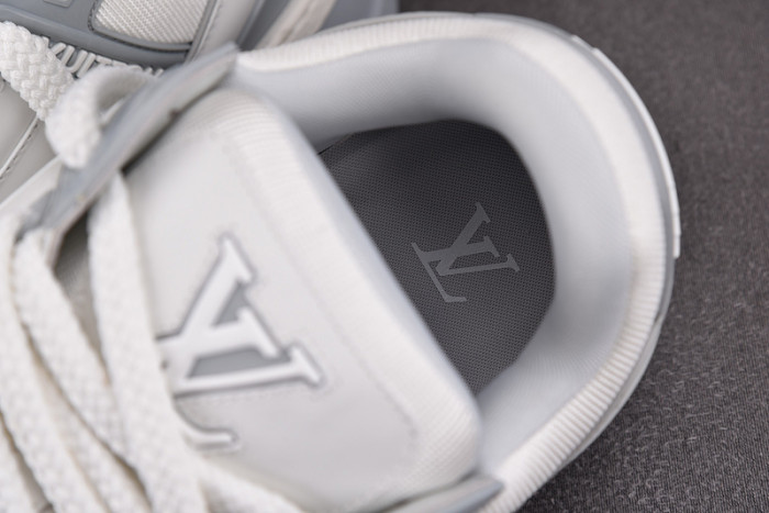 l&v snekaers l0000161