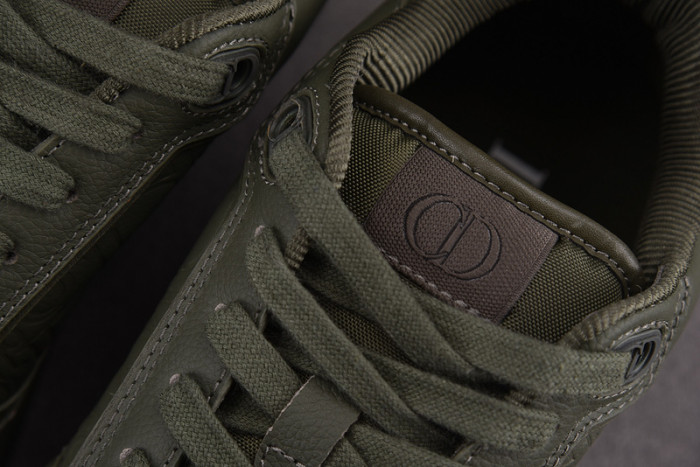 DIO* SNEAKERS B27 T0000-024