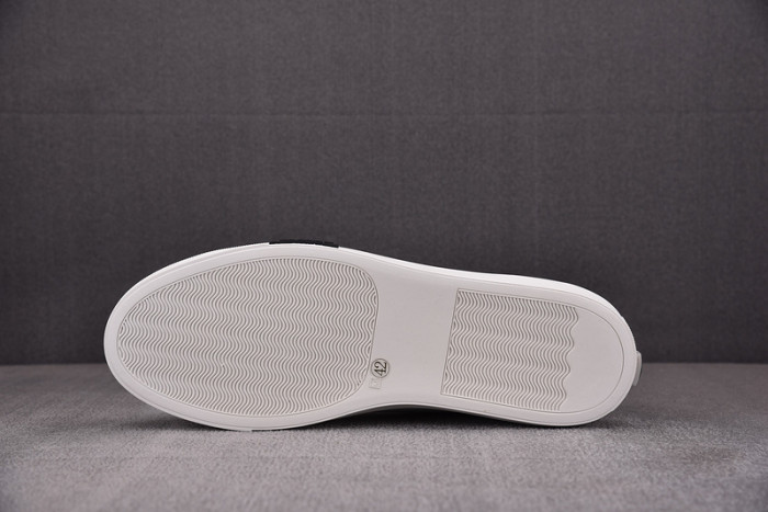 chane* snekaers c000031