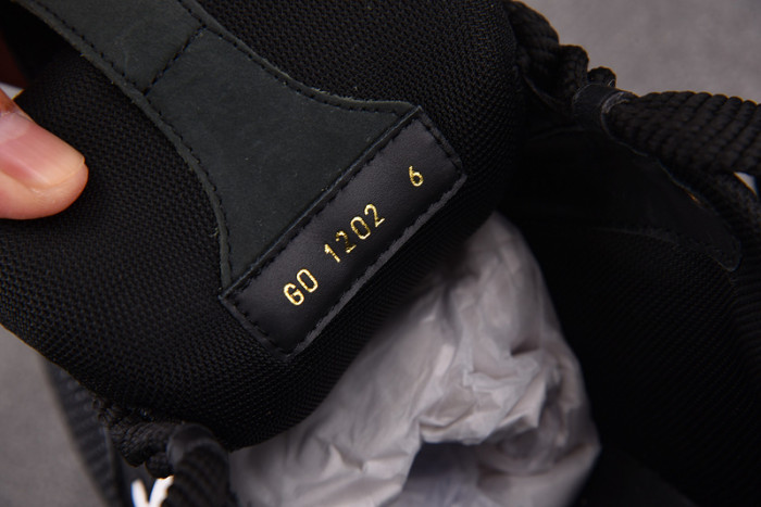 l&v snekaers l0000076