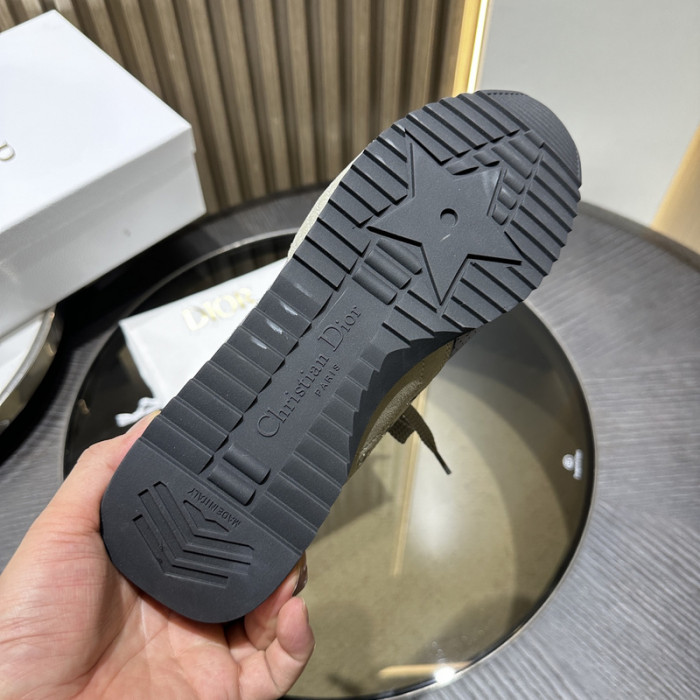 D1OR SNEAKERS T0000-233