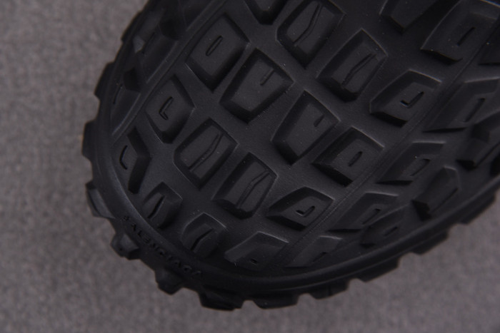 balenciag* sandal 41