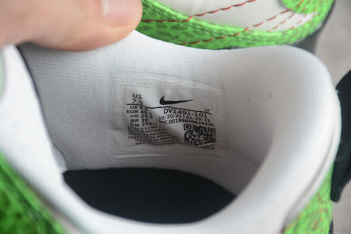 nike dunk low disrupt 2 just do it snakeskin green dv1491-101