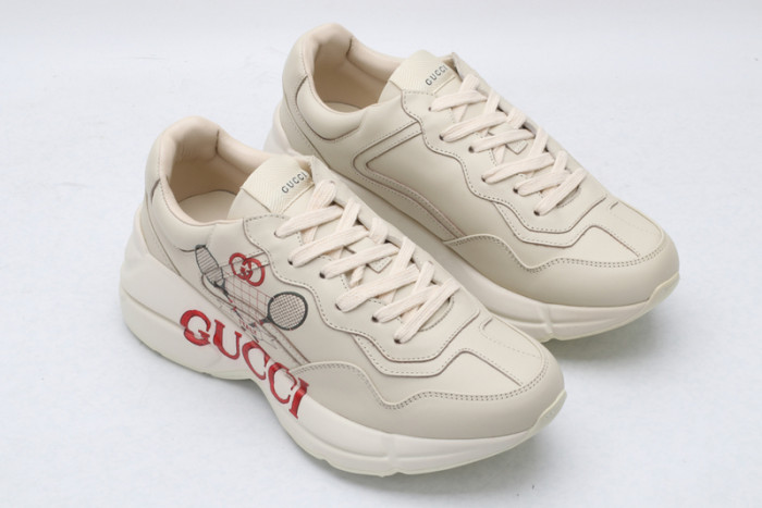 G*u*i* trainer sneaker8