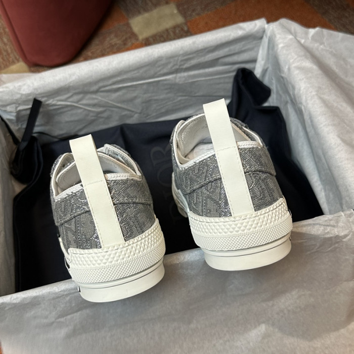 B23 OBLIQUE HIGH top SNEAKERS T00480H082