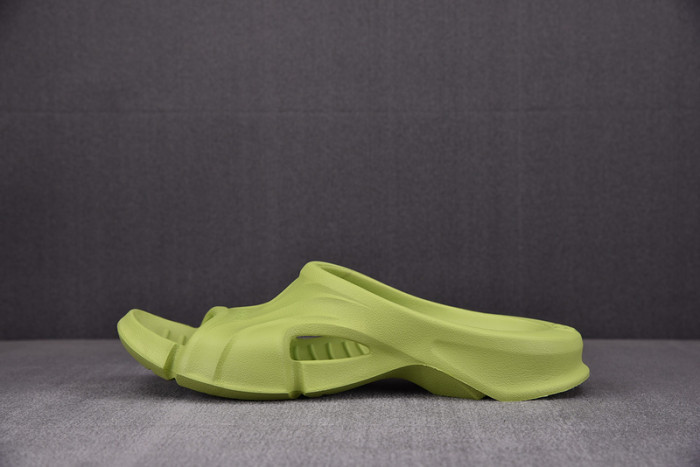 balenciag* sandal 20