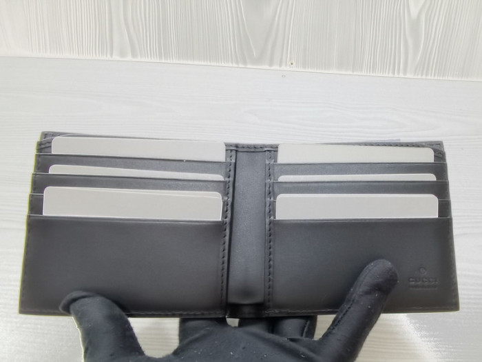 g*u*i snake brown wallets