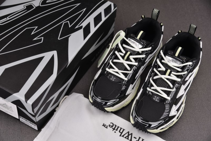 OFW Be Right Back BRB000018