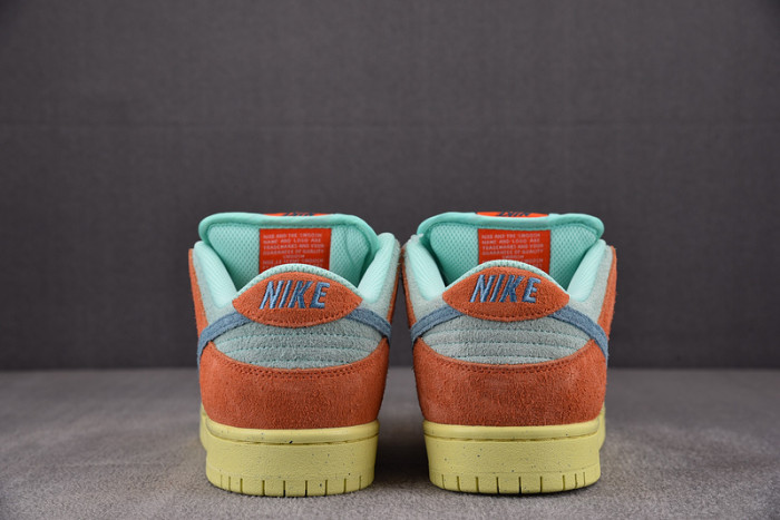 nike sb dunk low orange noise aqua dv5429-800