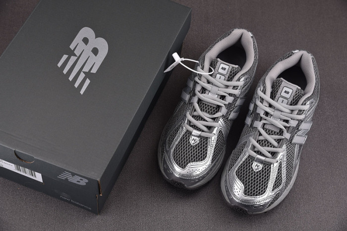 NEW BALANCE 1906R NB000041