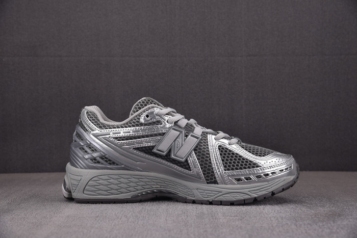 NEW BALANCE 1906R NB000041