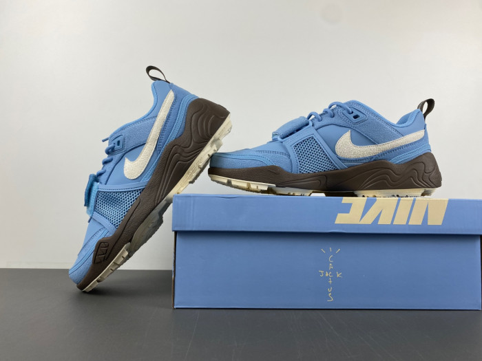 Travis Scott x Nike Zoom Field Jaxx Leche Blue HQ3072-400