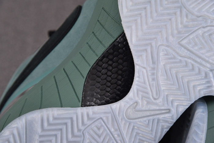 nike kobe 4 protro “girl dad” fq3545-300