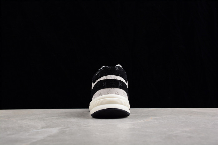 chane* snekaers c000013