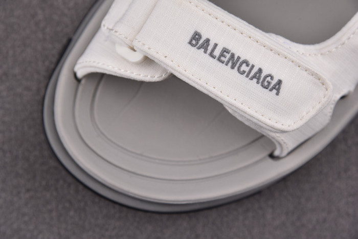 balenciag* sandal 38