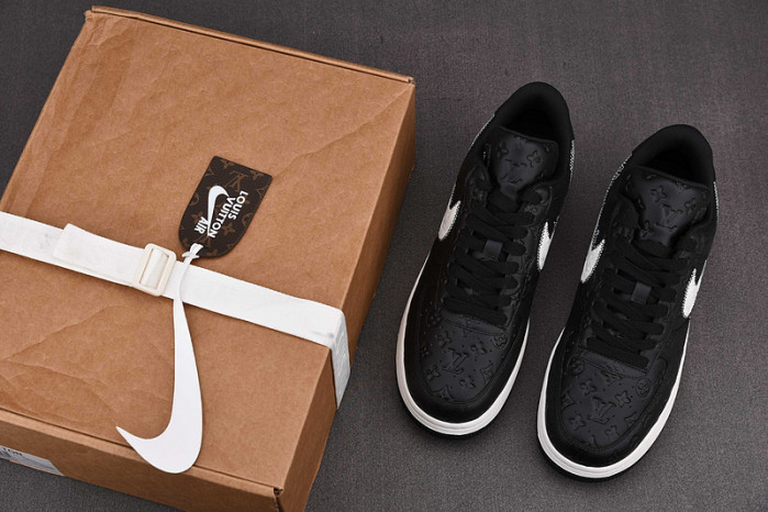 nike low air force 1 x black