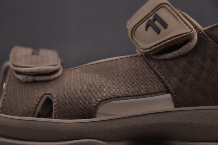 balenciag* sandal 45