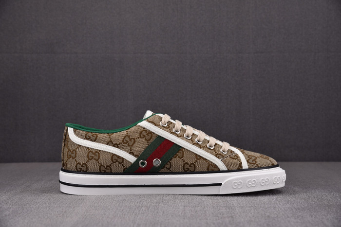 G*u*i* trainer sneaker93