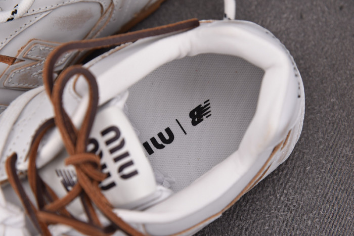 New Balance x MIU MIU NB530 NB000050