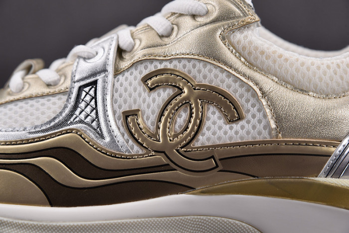 chane* snekaers c000029