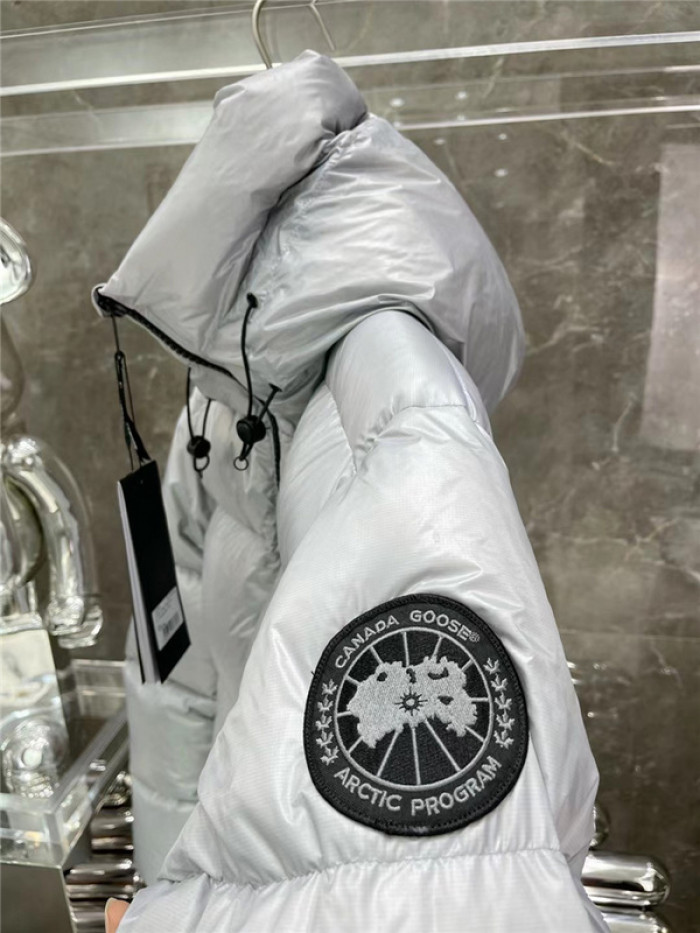 c*nada goose 8