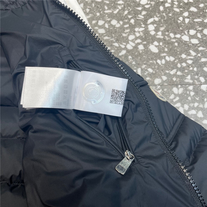 Moncler Down Jacket 62